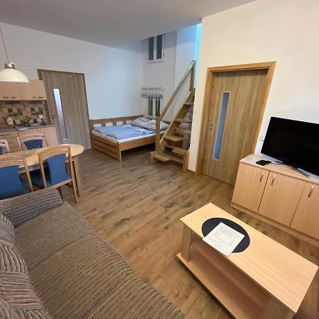 Sokoli Hnizdo Hotel Hlaska Екстериор снимка