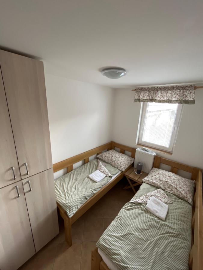 Sokoli Hnizdo Hotel Hlaska Екстериор снимка
