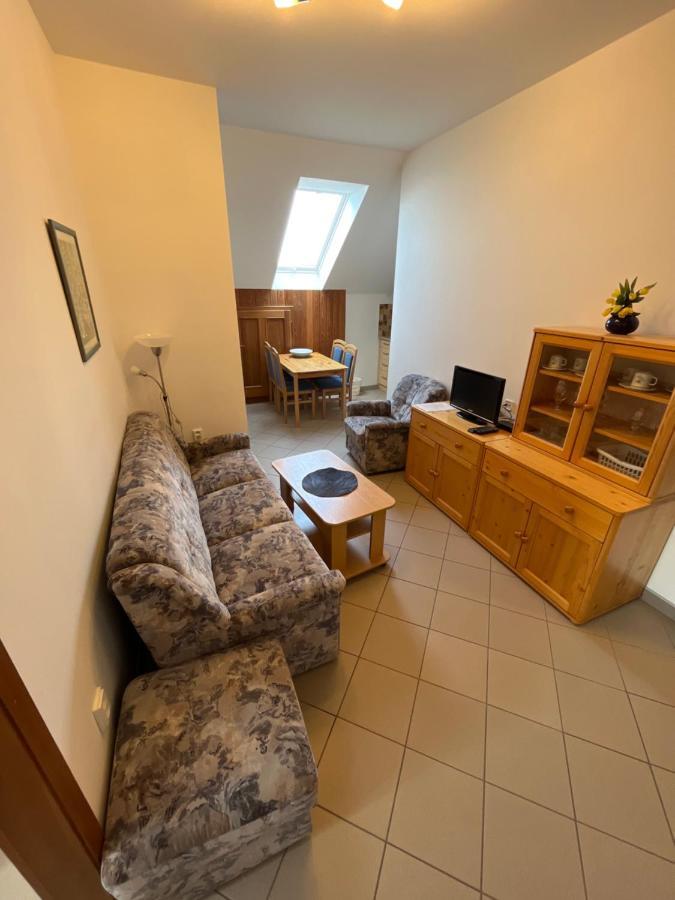 Sokoli Hnizdo Hotel Hlaska Екстериор снимка